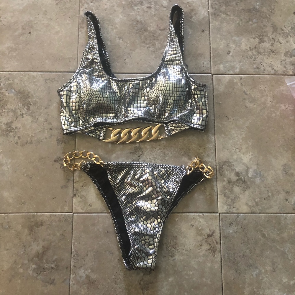 Zaful New! Silver Snakeprint Bikini Swimsuit Set - Picture 5 of 8